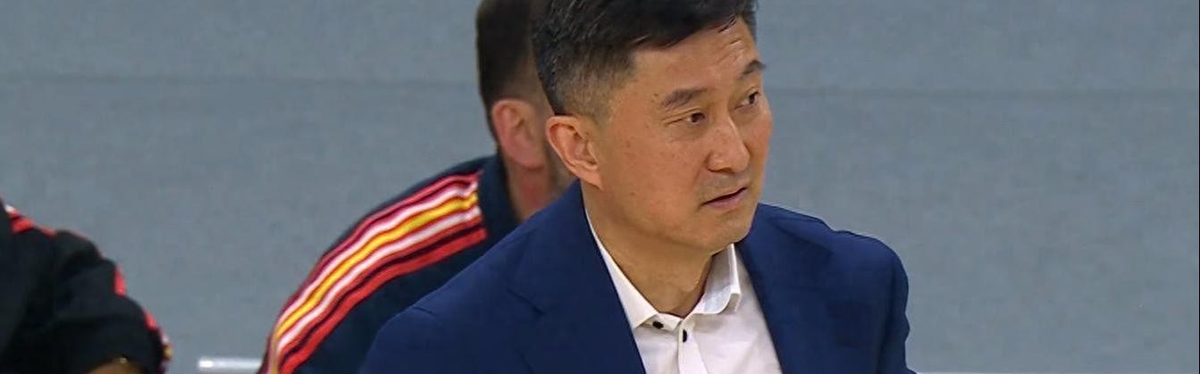 在线扑克-广东男篮为什么惨遭首钢逆转？广东记者给出答案，杜锋该让贤了？